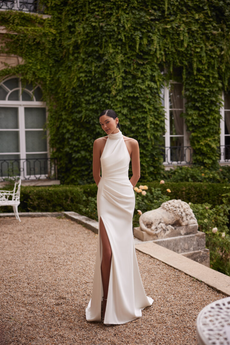 sirena minimalističkog kroja uz vrat