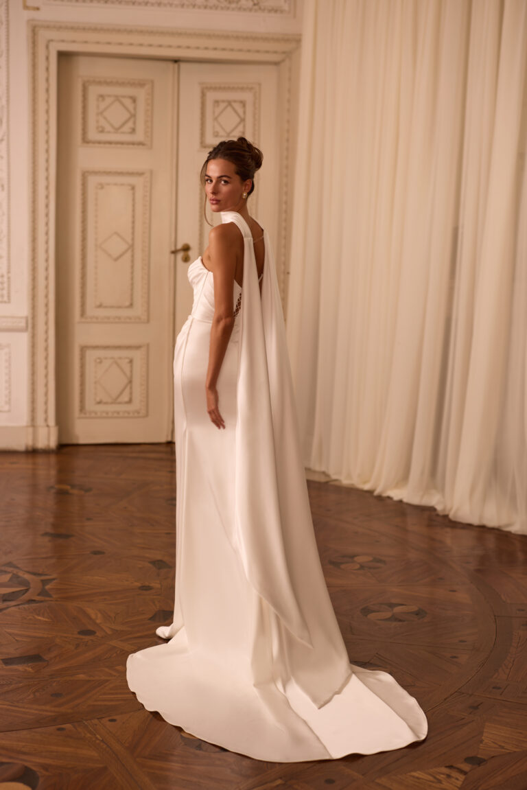 Satenska vjenčanica sa šalom