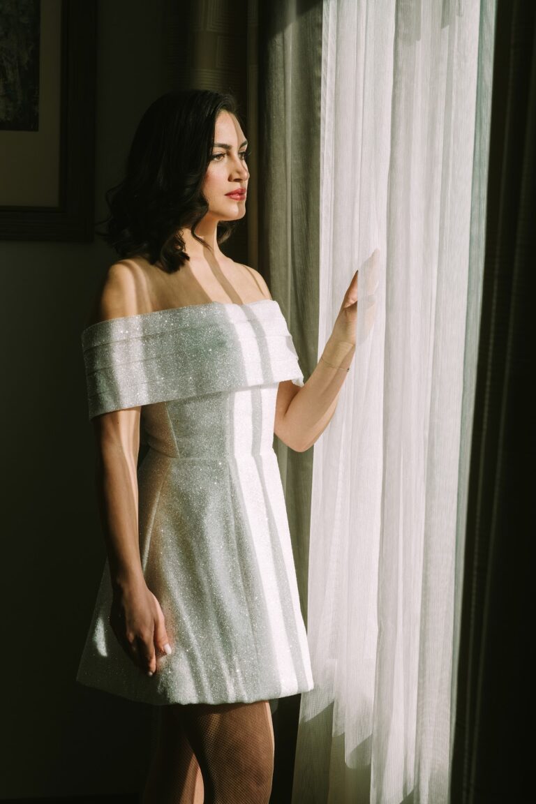 Haljina sjajna kratka za mlade