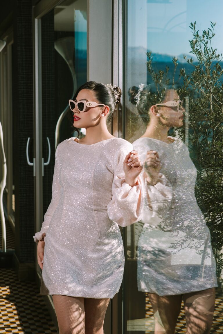 Haljina dugih puf rukava od šljokica