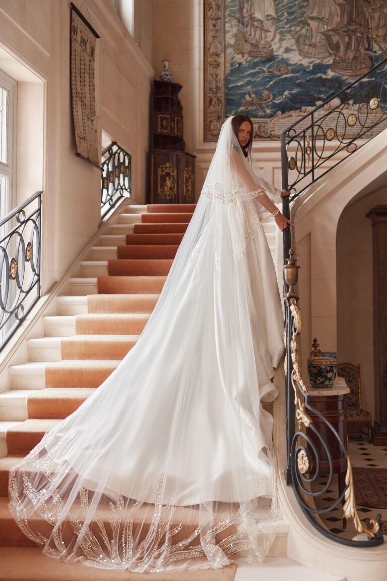 A kroj model vjenčanice sa bretelama