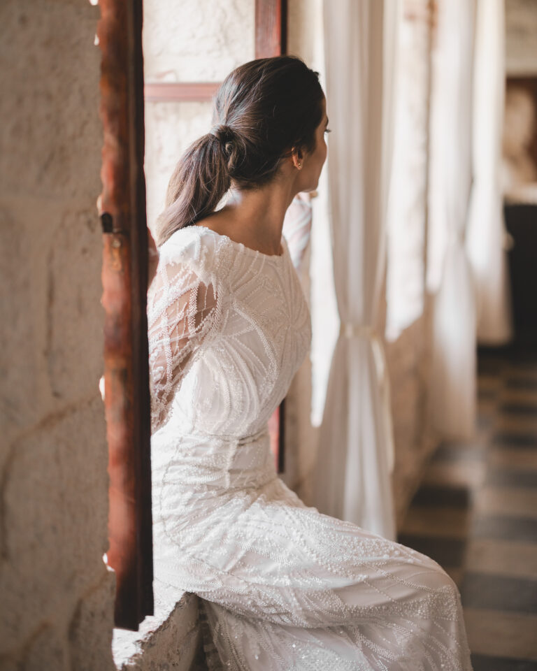 Gornji dio vjenčanice od čipke sa rukavima i naramenicama