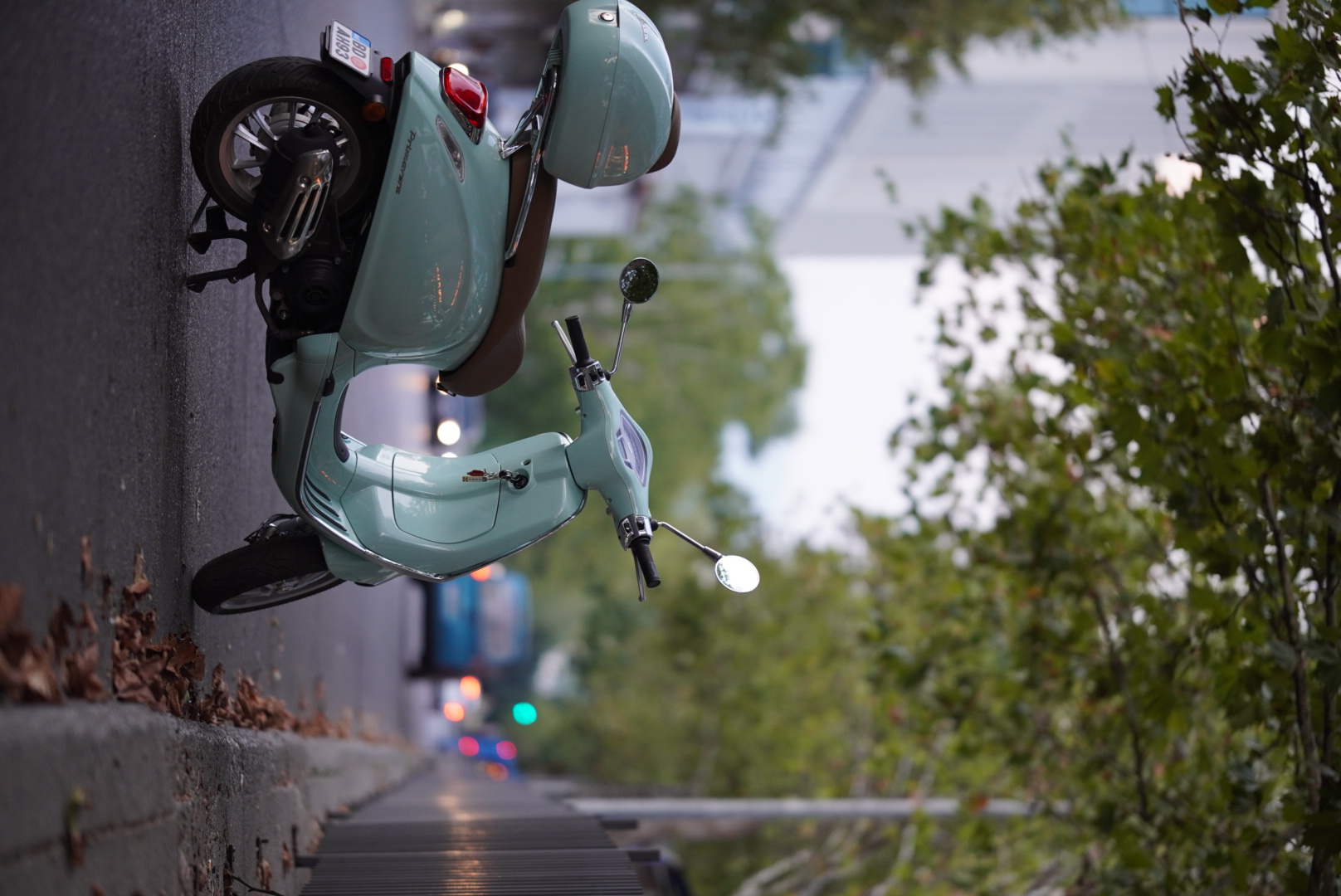 Vespa Primavera iznajmljivanje za wedding photo session Podgorica